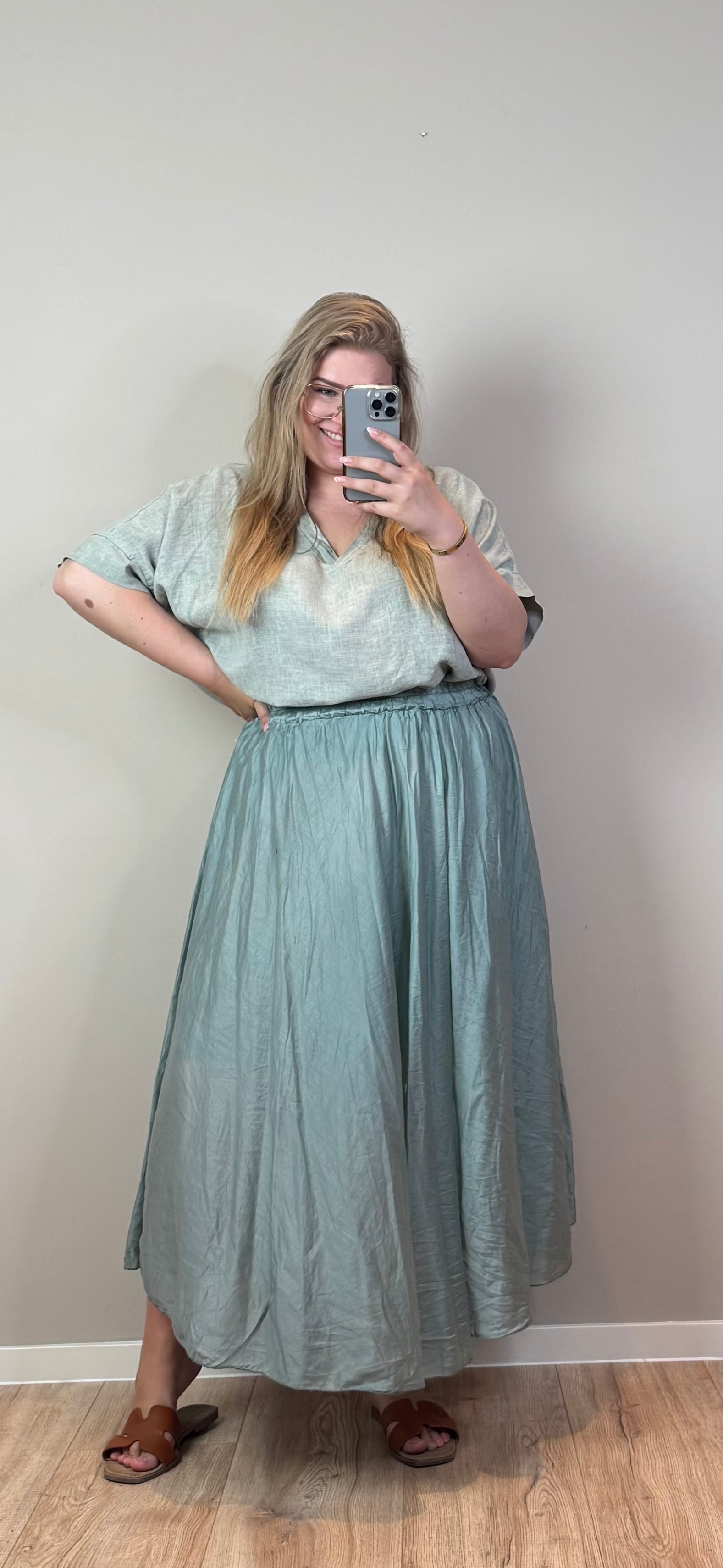 FLOWY ROK - T/M MAAT 50 (2 KLEUREN)