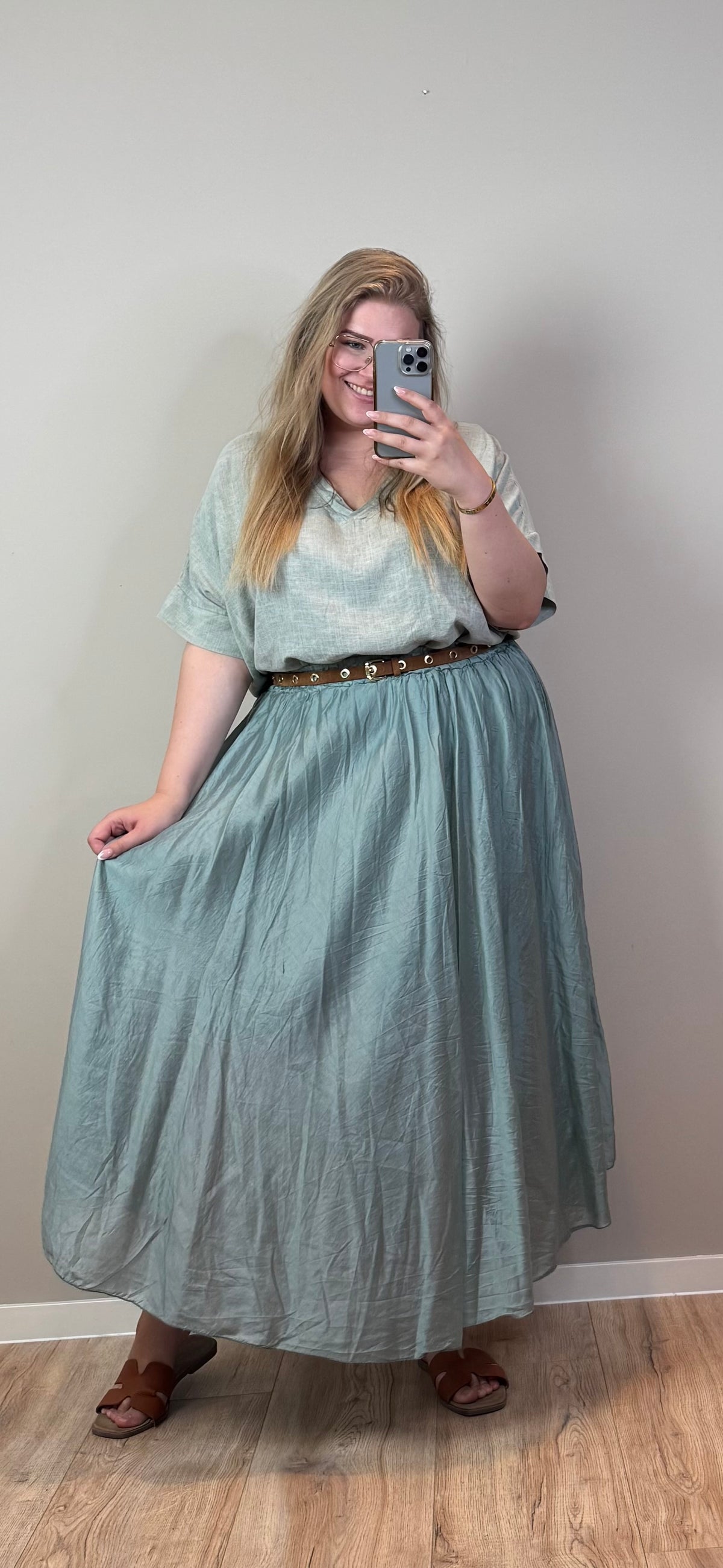 FLOWY ROK - T/M MAAT 50 (2 KLEUREN)