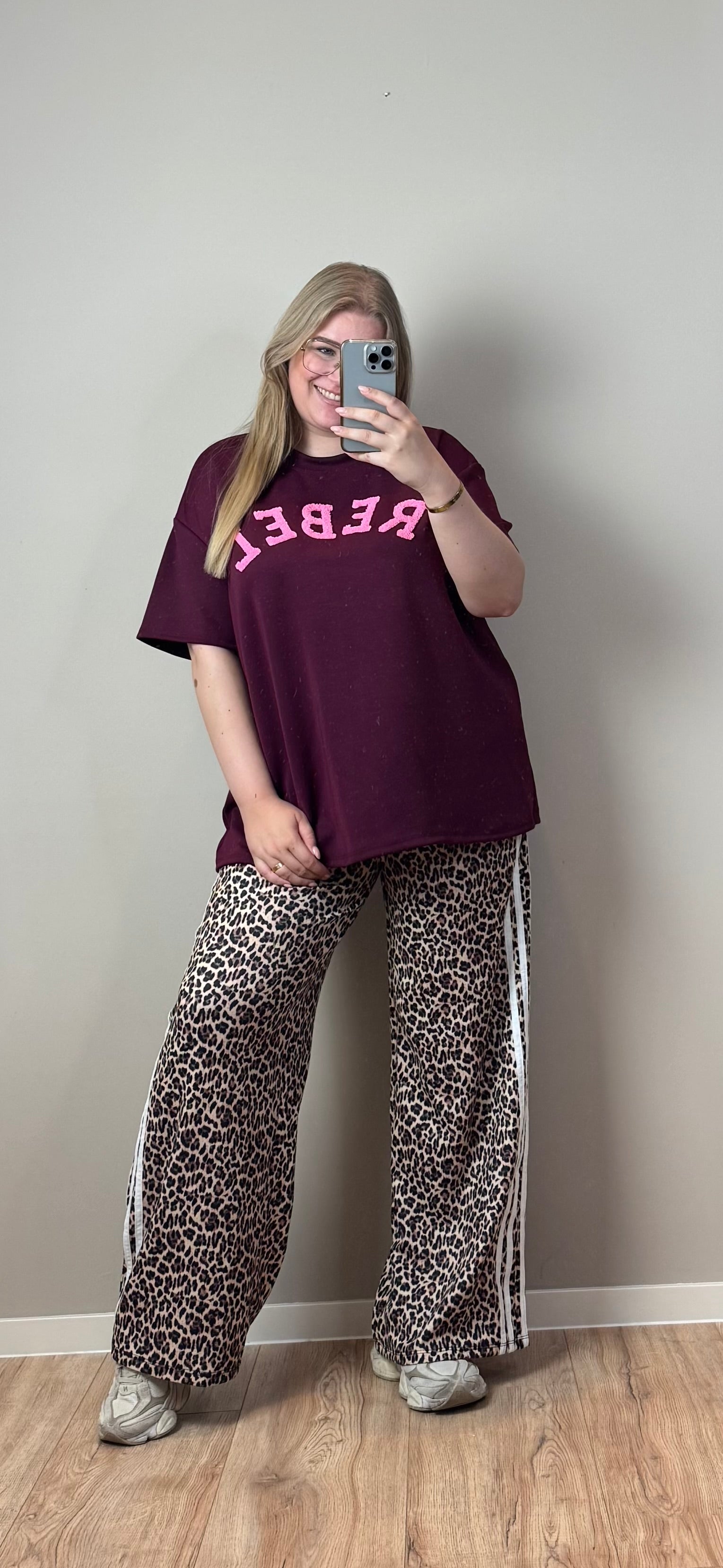 REBEL TEE (T/M MAAT 50) - 2 KLEUREN
