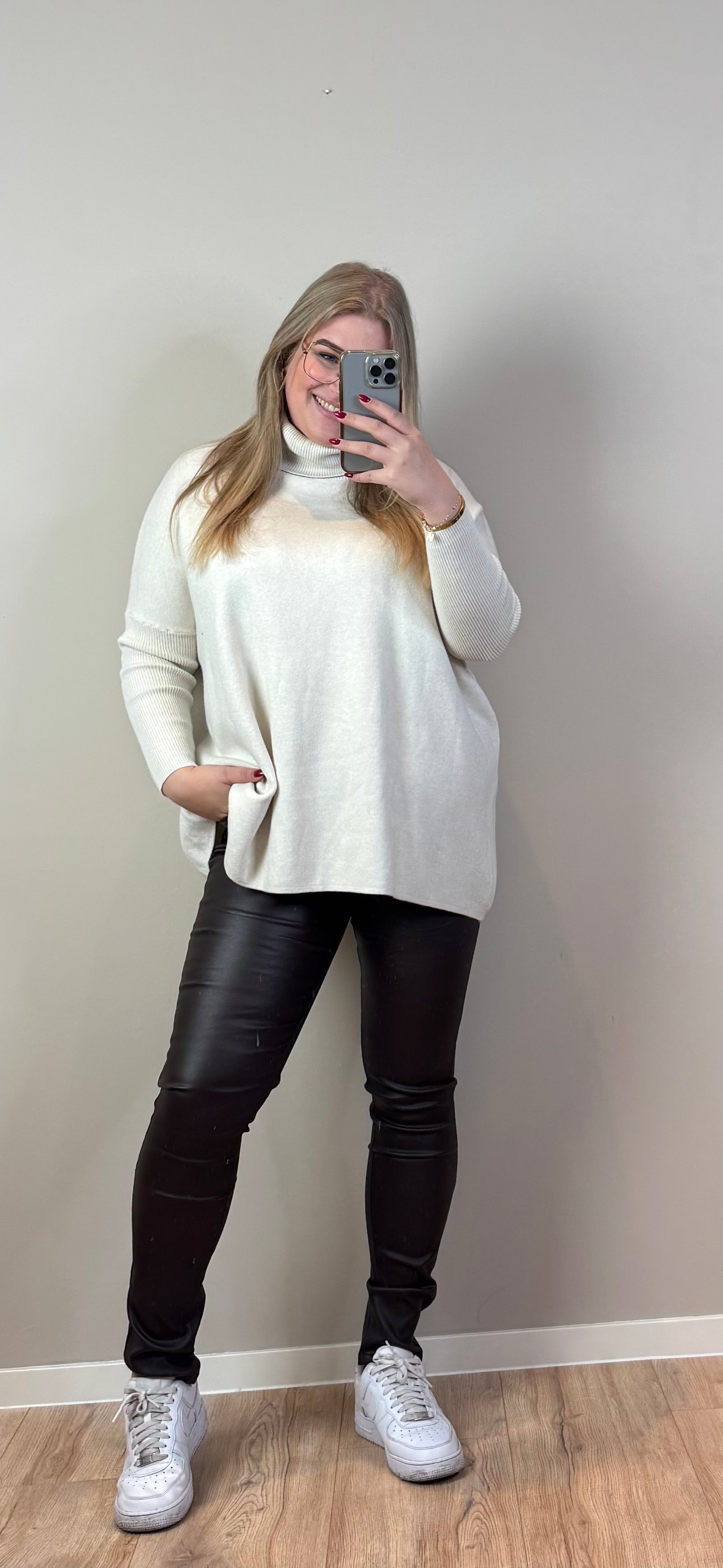 CHOCO LEATHERLOOK SKINNY PANTS (IN MATEN T/M MAAT 54)